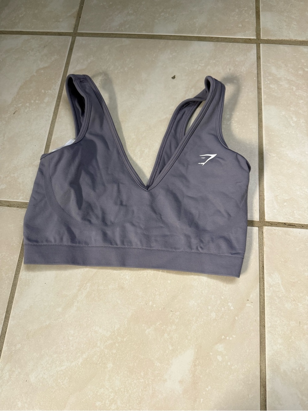 Gymshark Women’s Deep V Seamless Sports Bra